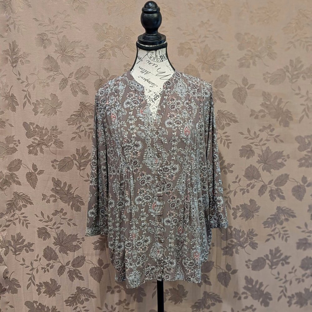 St. John's Bay 3/4 Sleeve Paisley Button Down Blouse, Size PM, Gently Used! EUC
